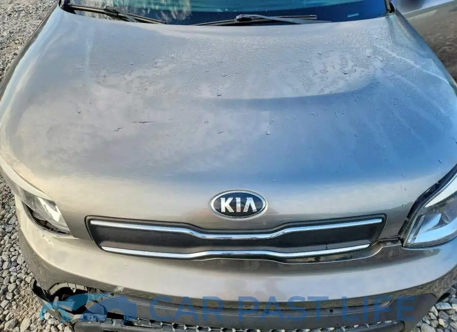 KNDJN2A29K7673008# 11