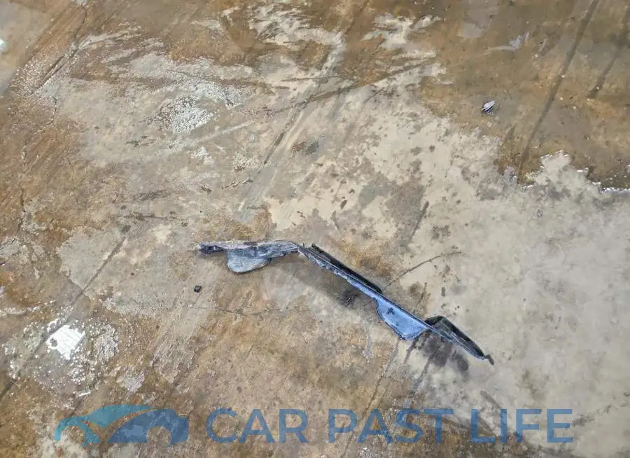 4S3GTAM60P3712771# 12