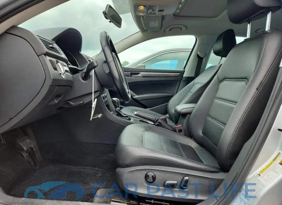 1VWBT7A38HC076526# 7