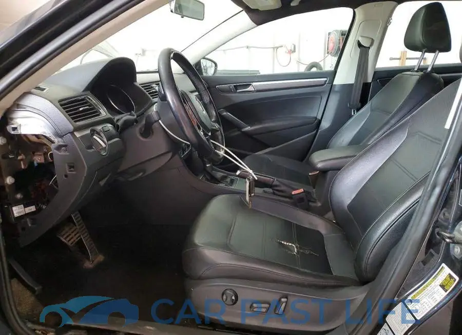 1VWDT7A30HC035509# 7