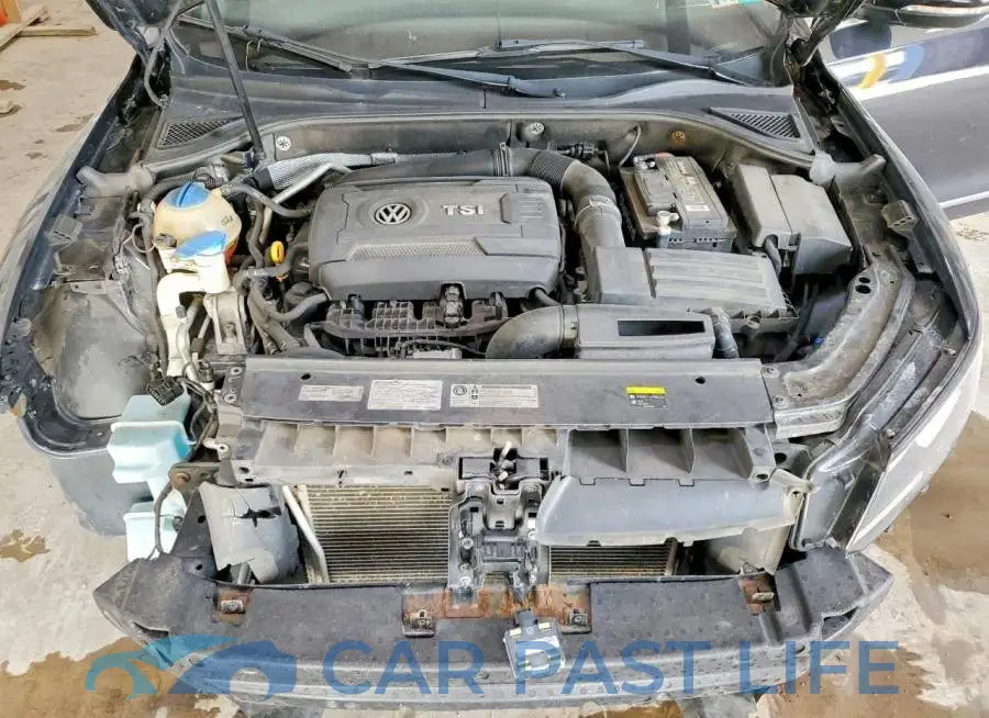 1VWDT7A30HC035509# 11