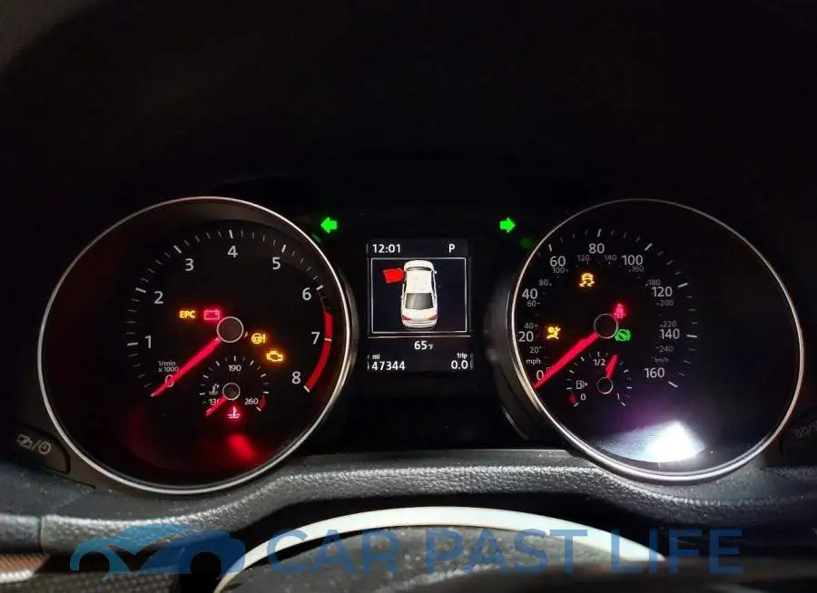 1VWMA7A36KC010496# 9