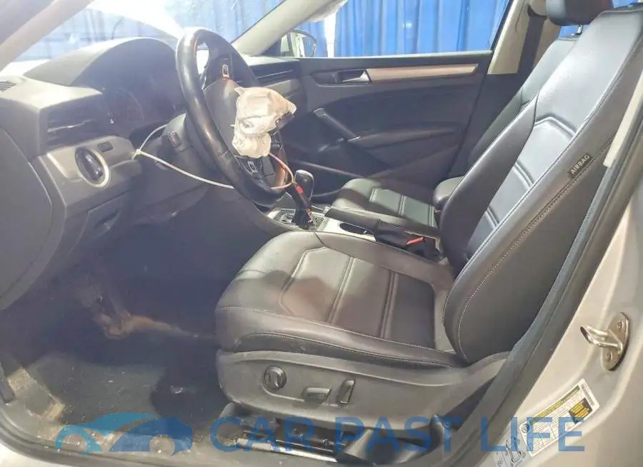 1VWSA7A37LC026828# 7
