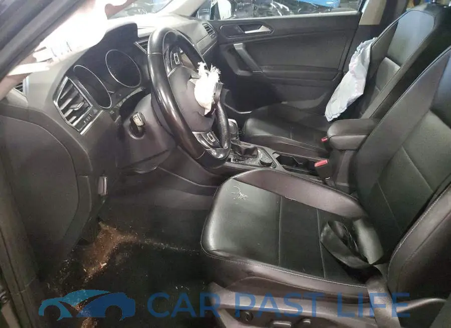 3VV2B7AX2JM197681# 7