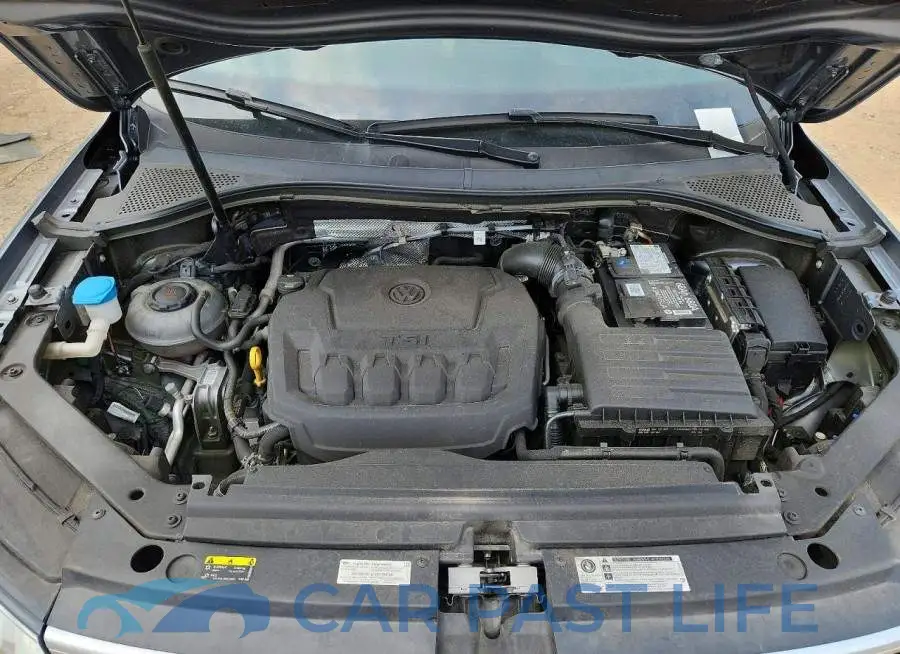 3VV3B7AX2KM061850# 11