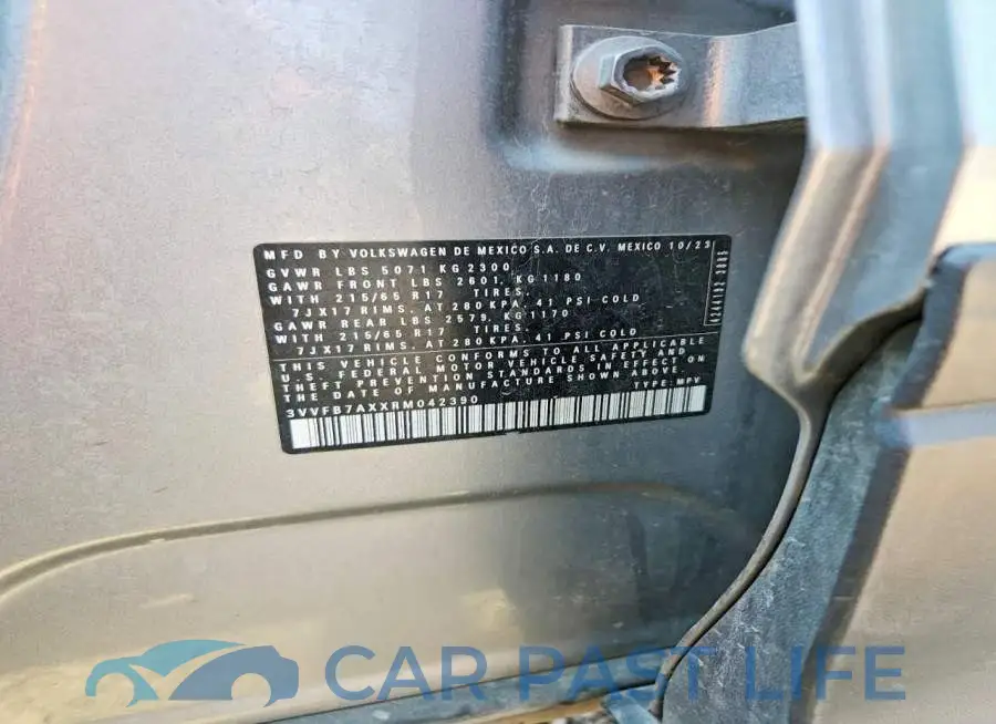 3VVFB7AXXRM042390# 13