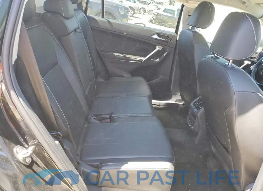 3VVMB7AX8RM193574# 11
