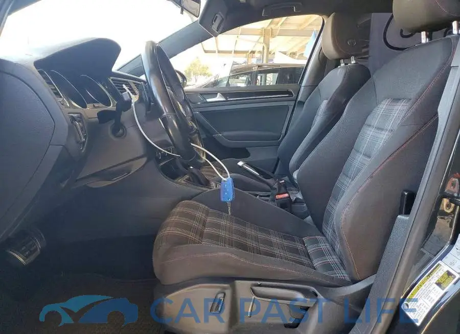 3VW4T7AU8HM016861# 7