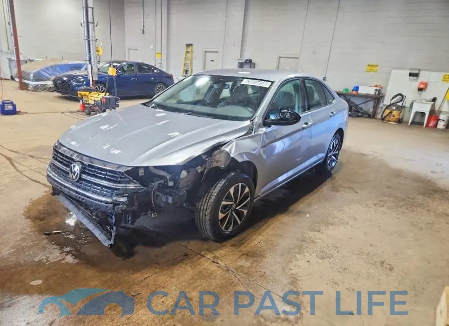 3VW5M7BU2RM037285# 1