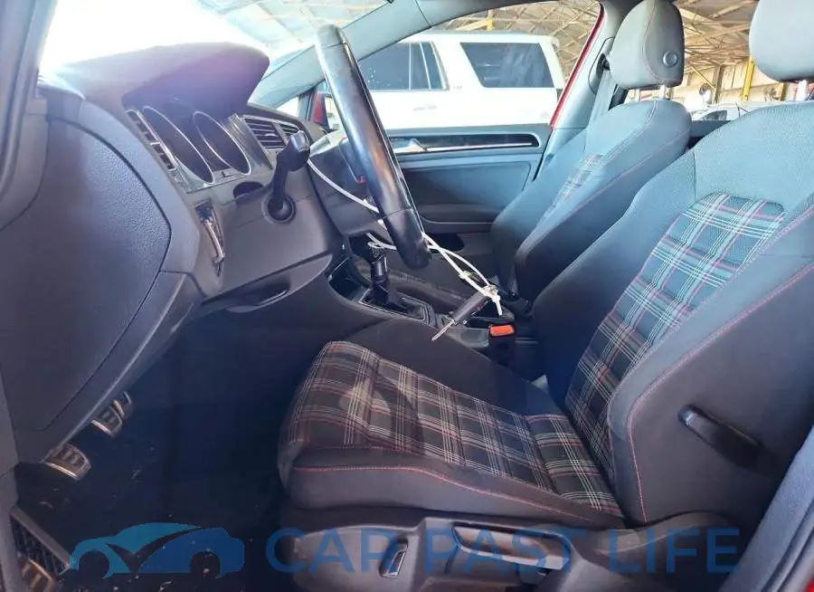 3VW5T7AU7HM075467# 7