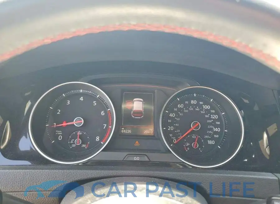 3VW5T7AU9MM000845# 9