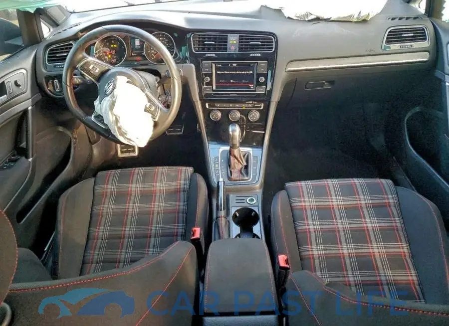 3VW6T7AU8MM003983# 8