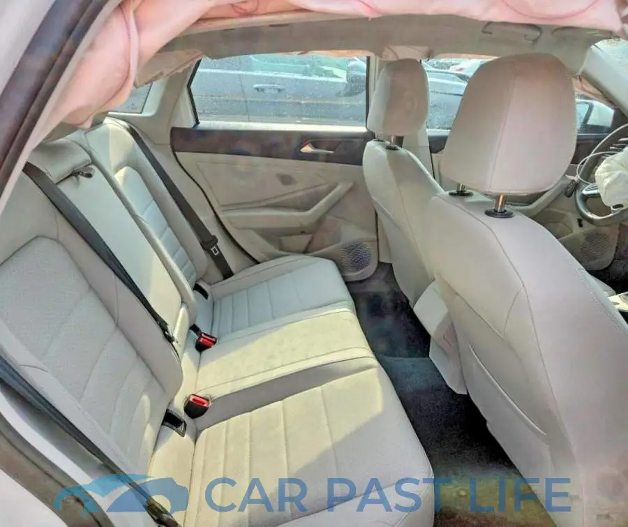 3VW7M7BU3RM054248# 10