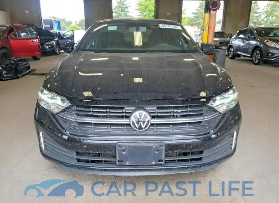 3VWAM7BU5NM027004# 5