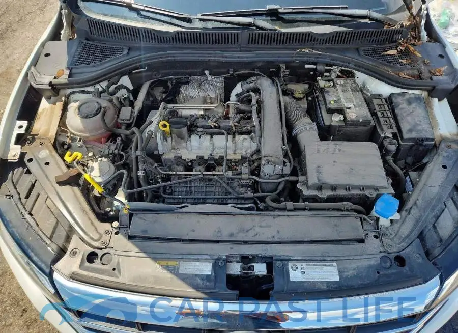 3VWCB7BU7KM218594# 11