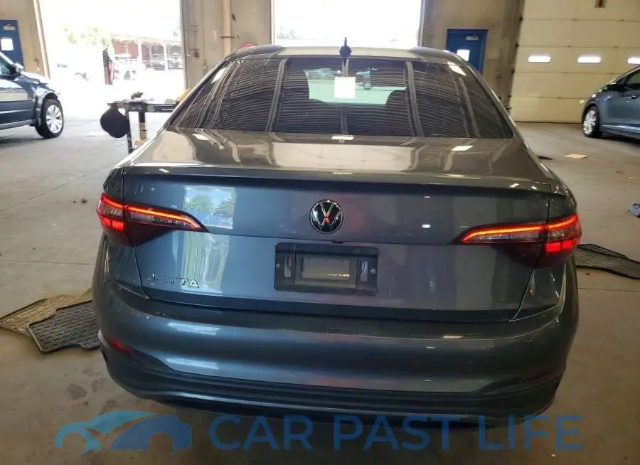 3VWCM7BU8NM011503# 6