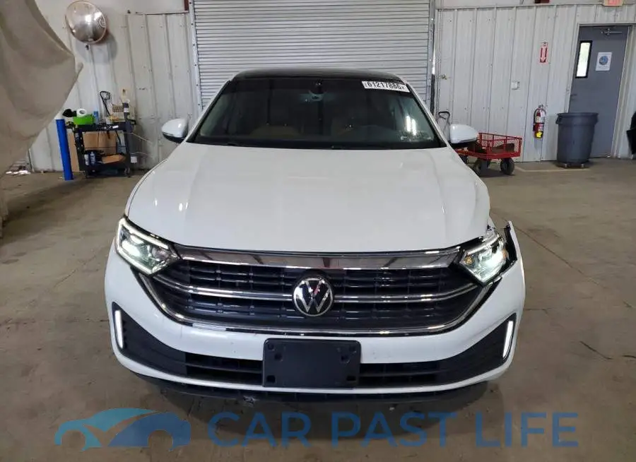 3VWGM7BU1PM057971# 5