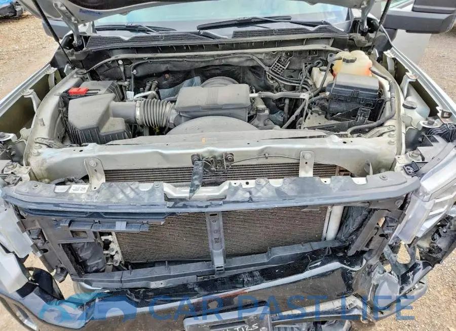 1GT39LE79PF108327# 11