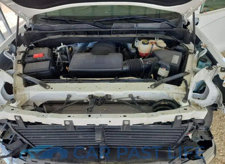 3GTU9DED3KG132890# 11
