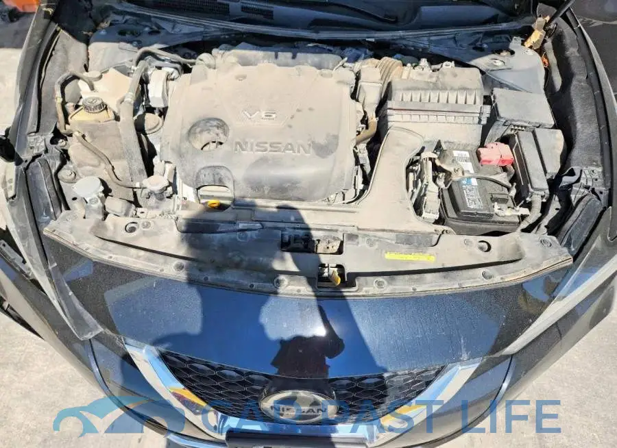 1N4AA6CV4LC360117# 11