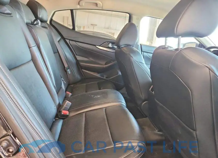 1N4AA6CV4LC360117# 10