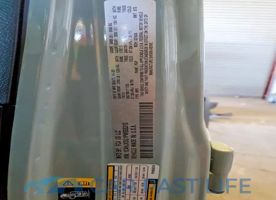 1C4HJXDG1PW655310# 13
