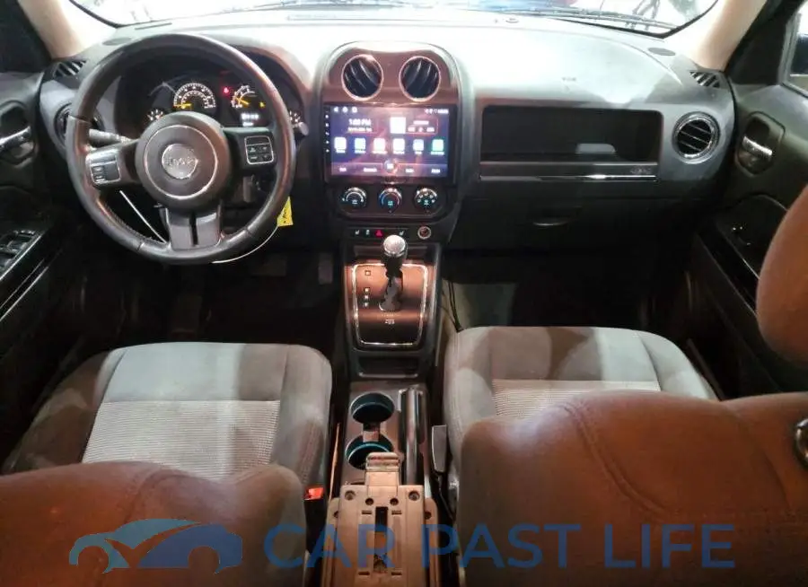 1C4NJPFAXHD117052# 8