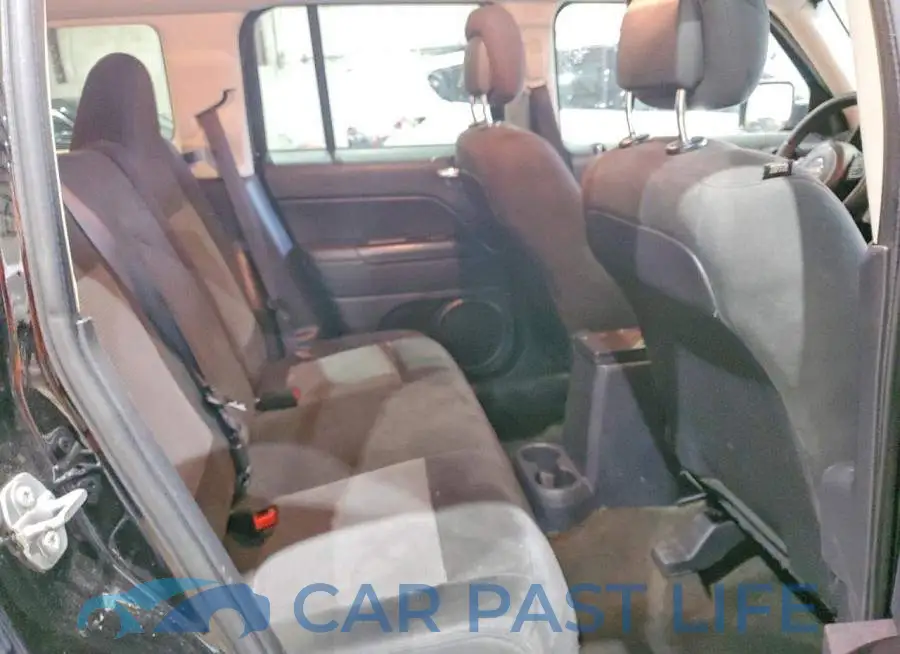 1C4NJPFAXHD117052# 11