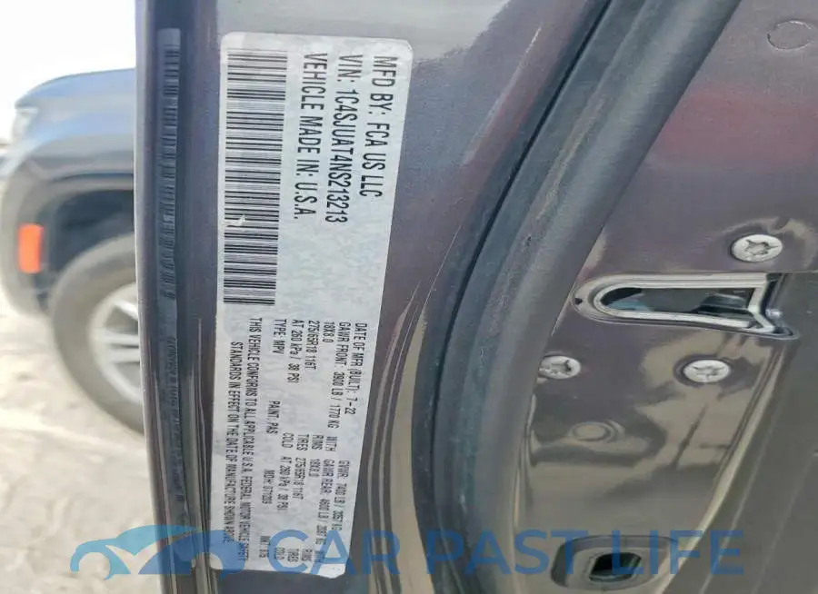 1C4SJUAT4NS213213# 13
