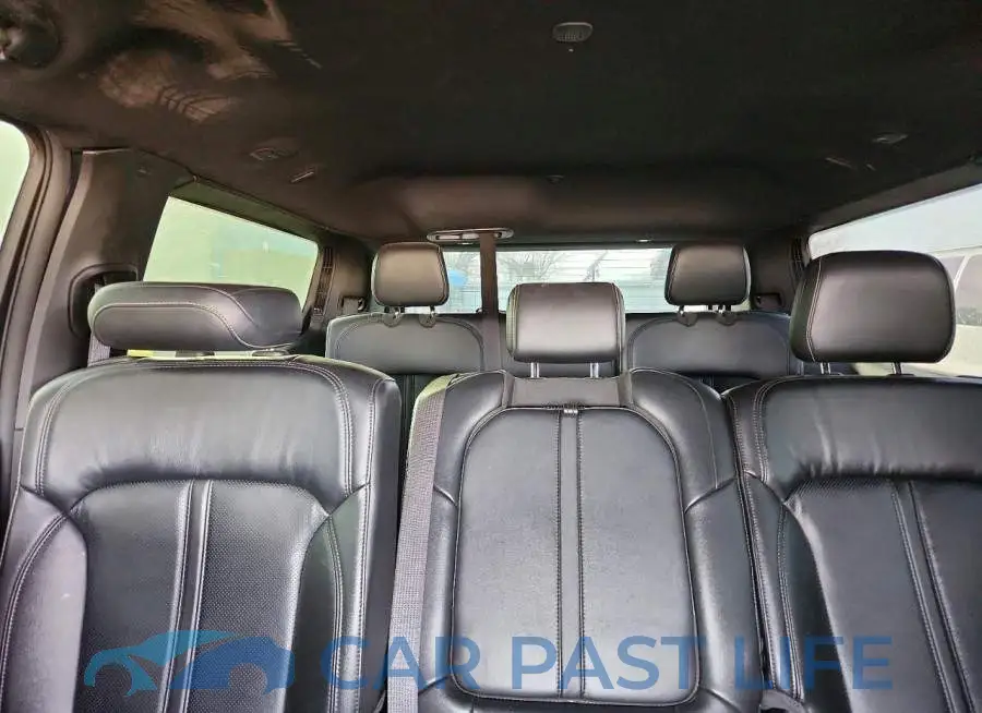 1C4SJVAT4NS201648# 10
