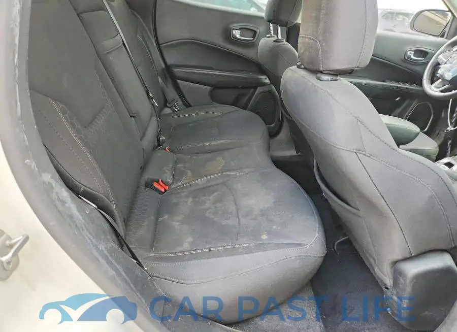 3C4NJCAB3KT615197# 10