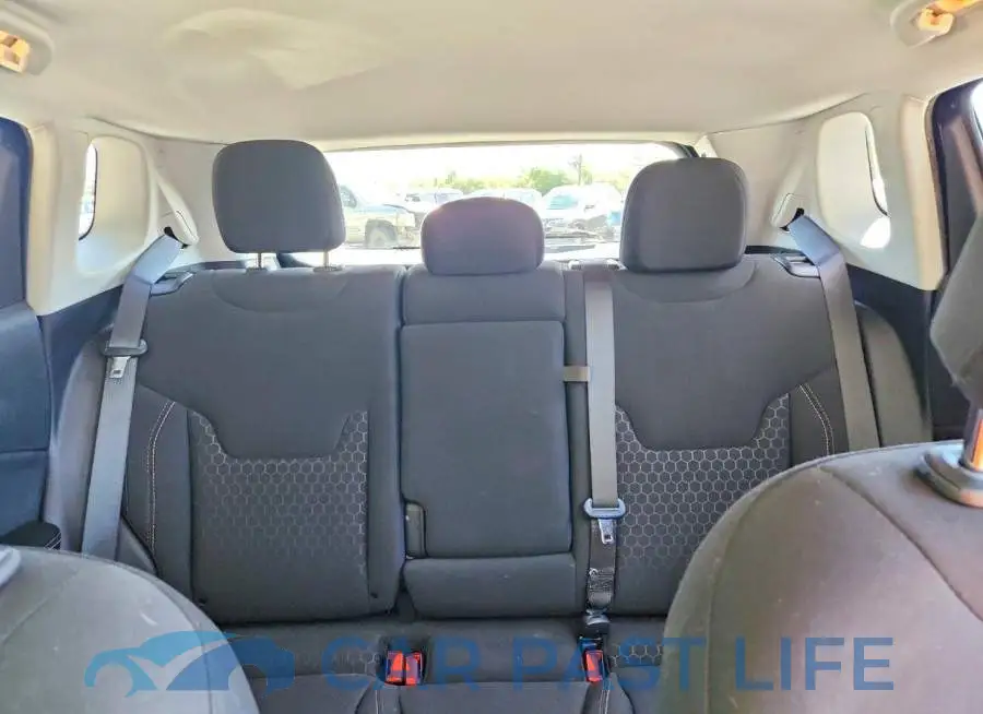 3C4NJDAB9LT210159# 10
