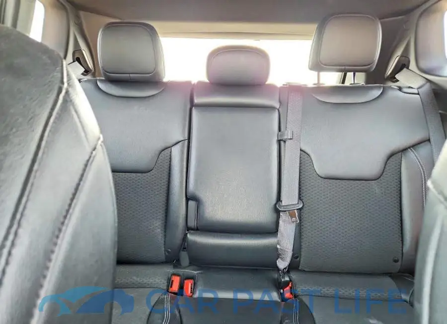 3C4NJDBN3RT113945# 10