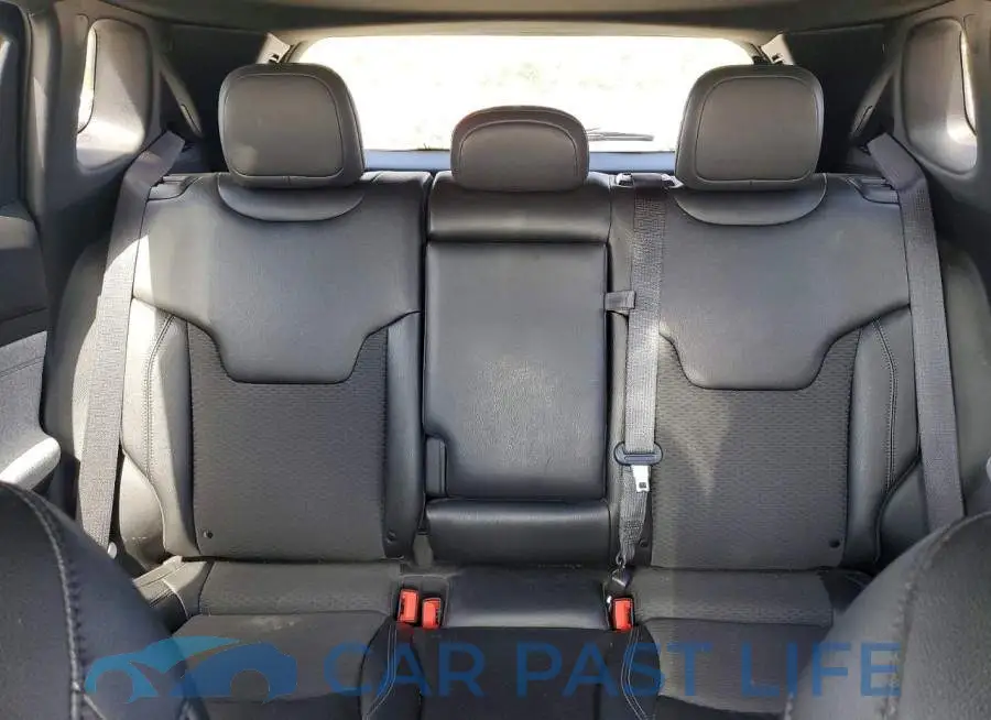 3C4NJDBN5RT133999# 10