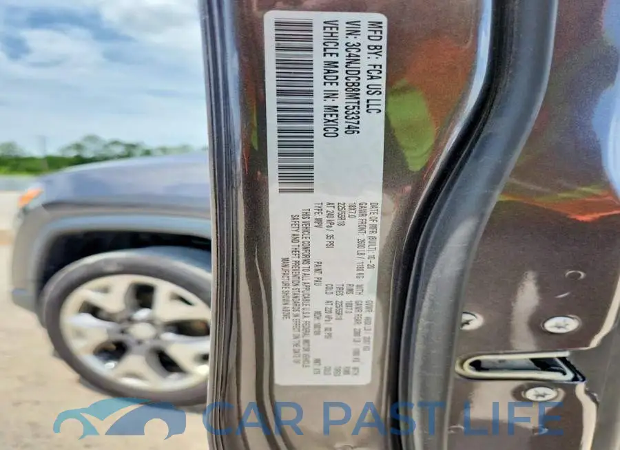 3C4NJDCB8MT533746# 13