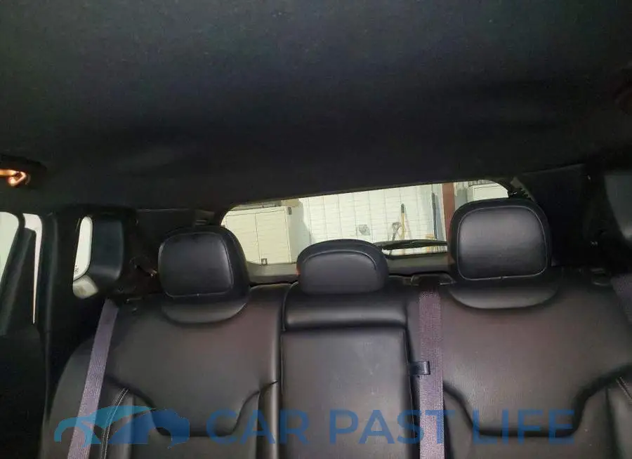 3C4NJDEB9MT592768# 10