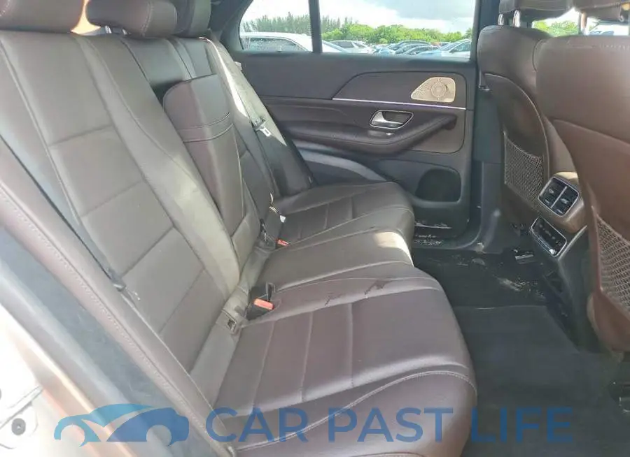 4JGFB4JB5MA527197# 11