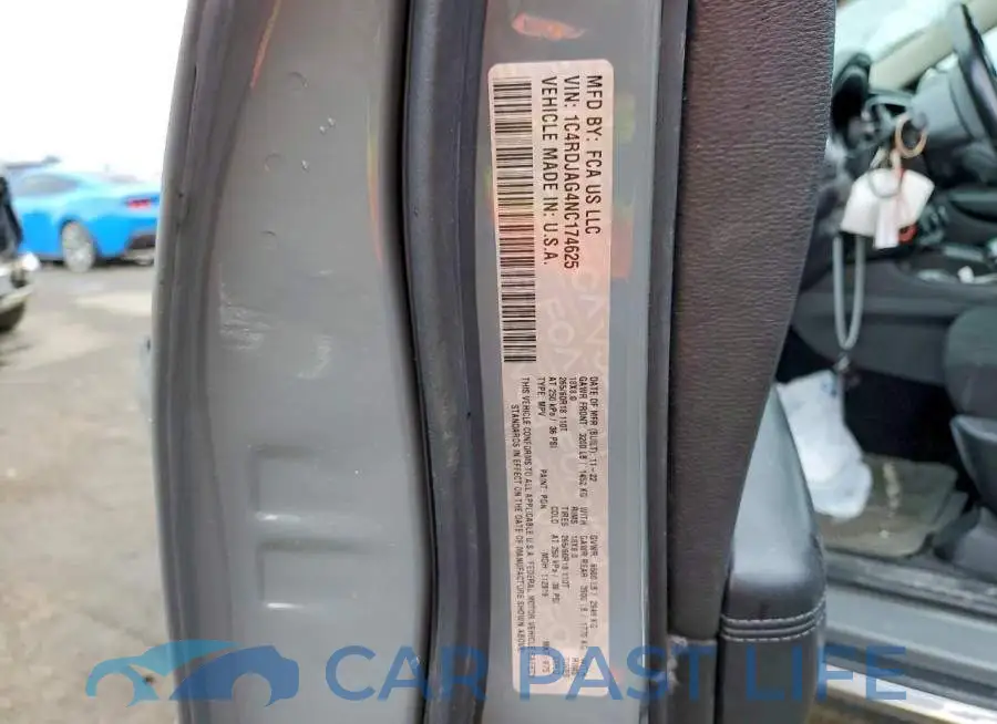 1C4RDJAG4NC174625# 13