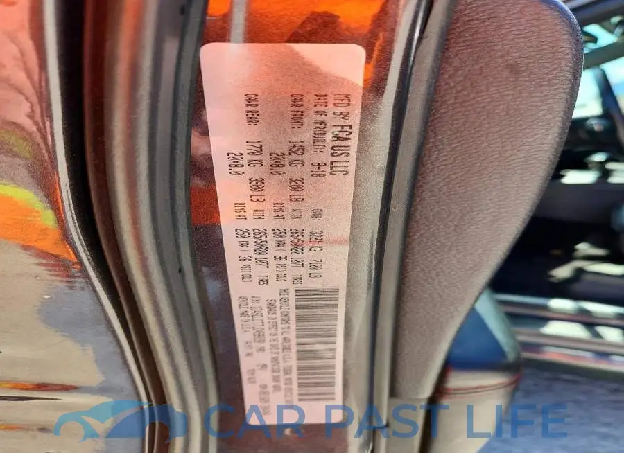 1C4SDJCT7JC498030# 13