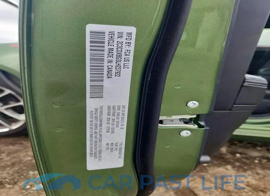 2C3CDXBG0LH237922# 12