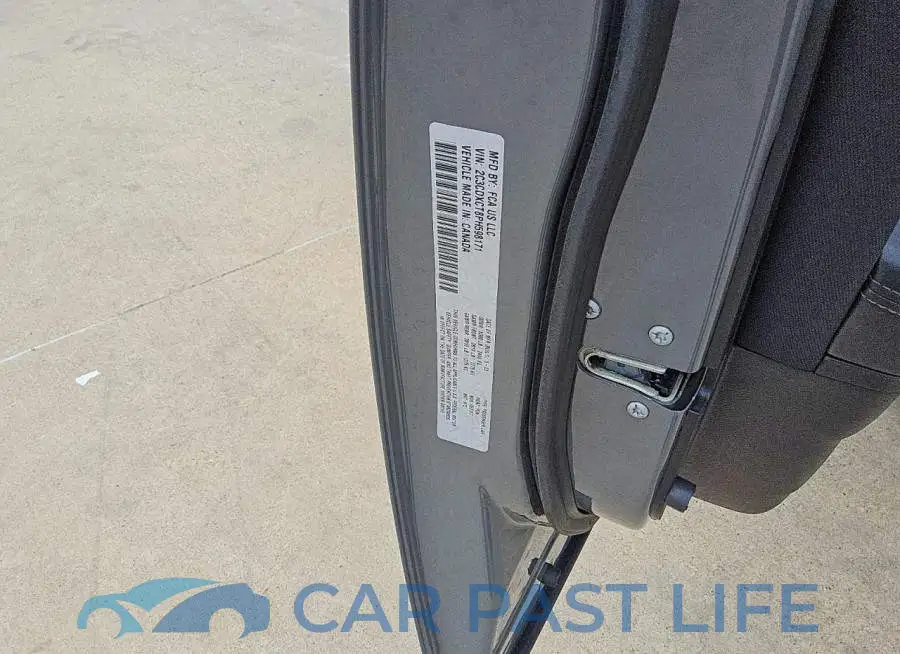 2C3CDXCT8PH598171# 12