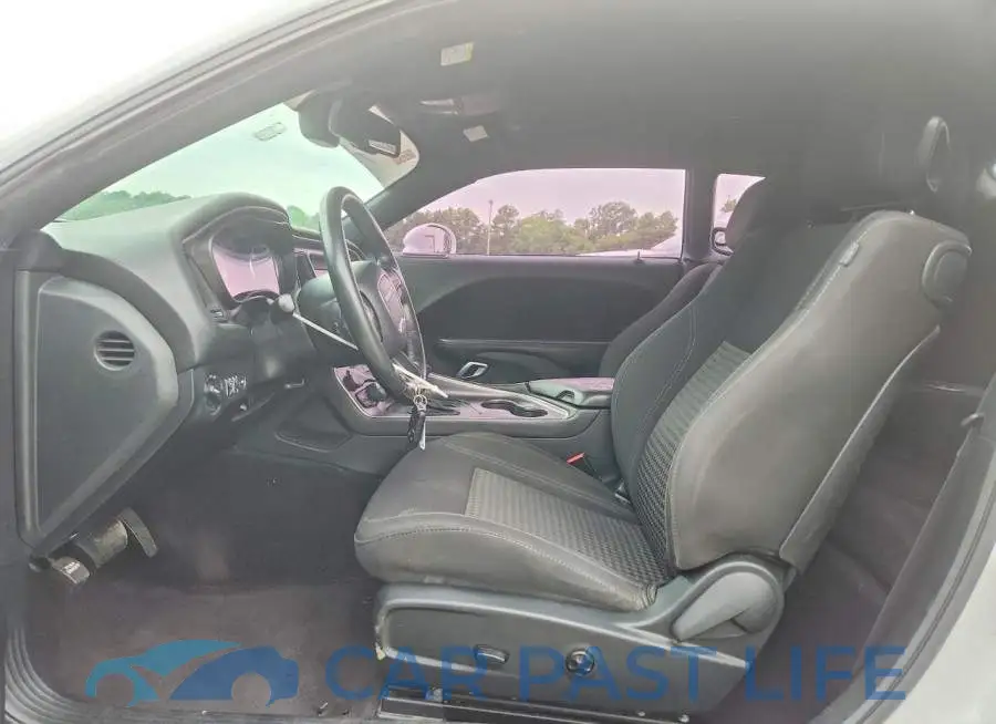 2C3CDZAG6JH228295# 7