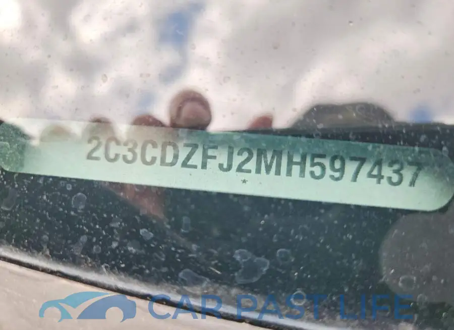 2C3CDZFJ2MH597437# 13