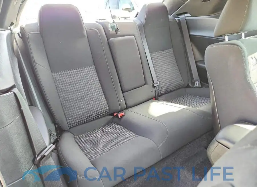 2C3CDZFJ7JH246180# 10