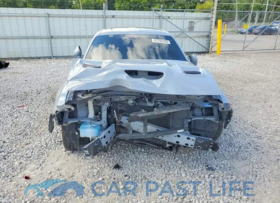 2C3CDZFJ9NH192080# 5