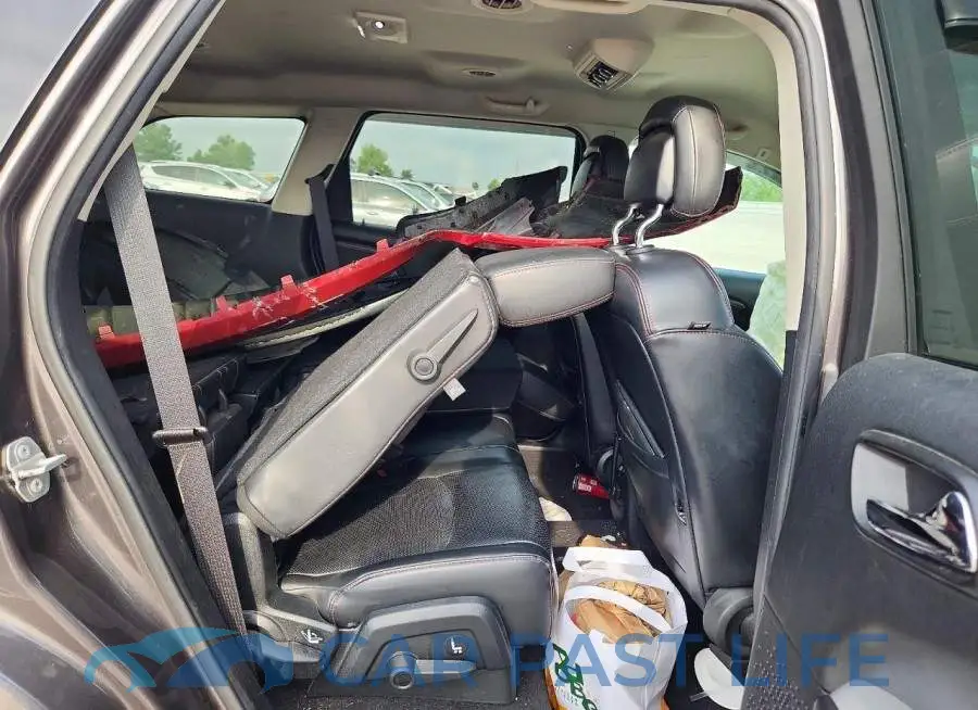 3C4PDCEG7JT184335# 10
