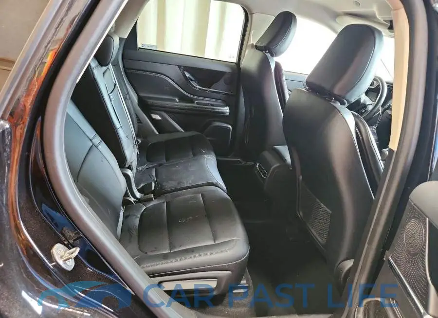 5LMCJ1CAXPUL26663# 10