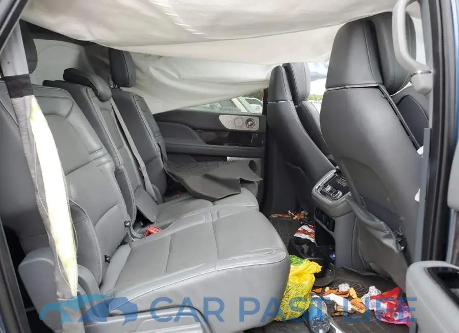 5LMJJ3LT1KEL04803# 11