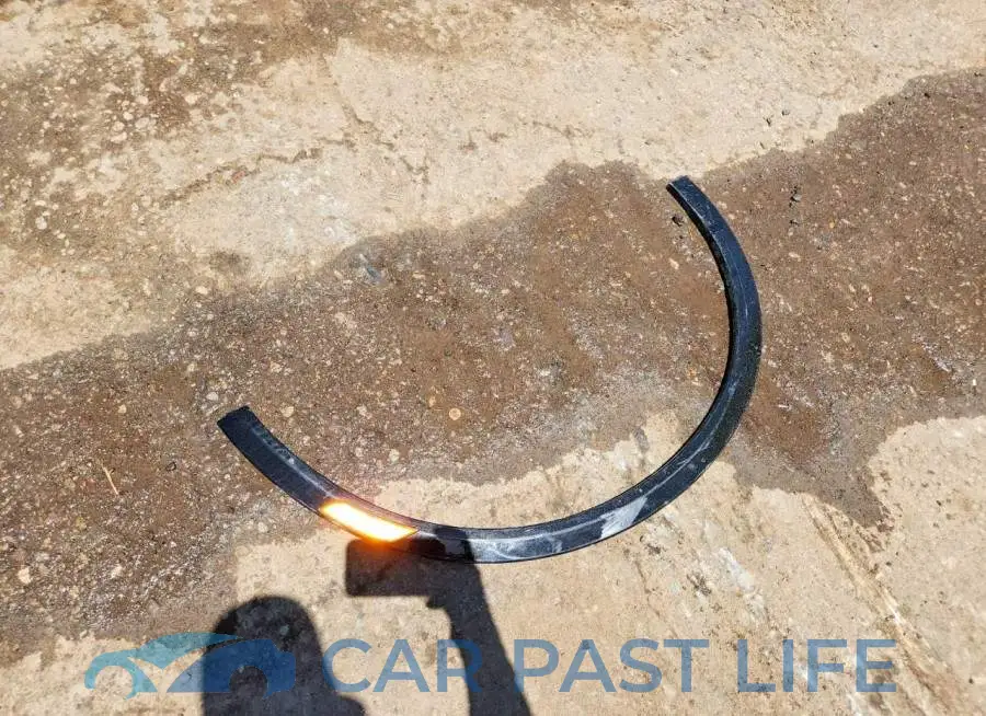 1GYKNCRS5LZ205176# 13