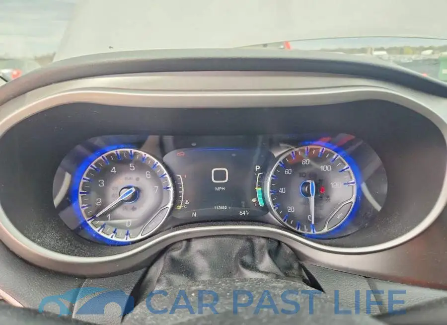2C4RC1BG2NR190427# 9